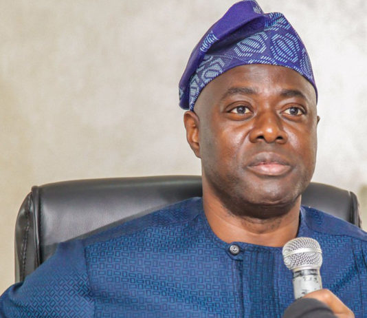 Oyo governor signs state’s anti-corruption bill into law