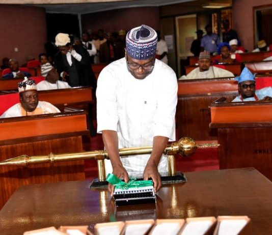 Kwara governor presents N162bn budget of ‘reconstruction’