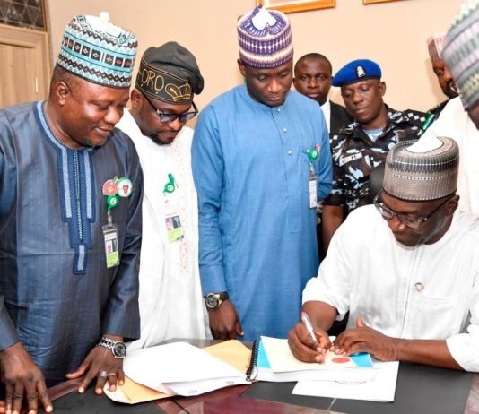 Kwara Gov signs 2020 budget to ‘drive growth, fight poverty’