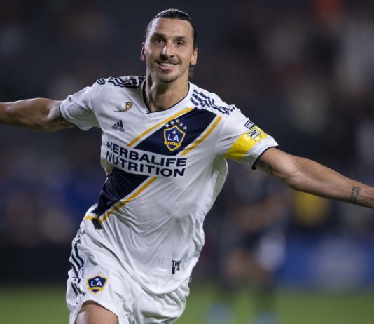 Zlatan Ibrahimovic arrives for AC Milan medical