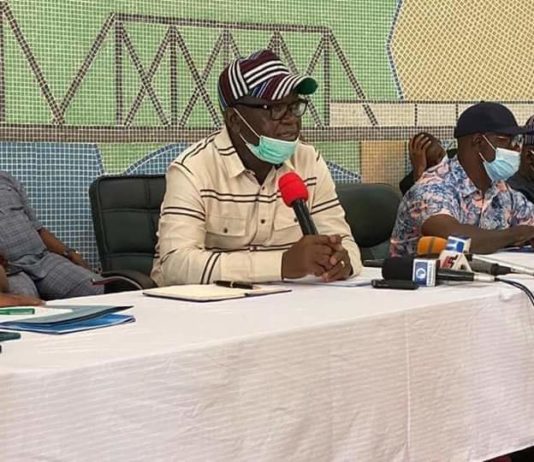 COVID-19: Benue extends lockdown, moves against roadside trading