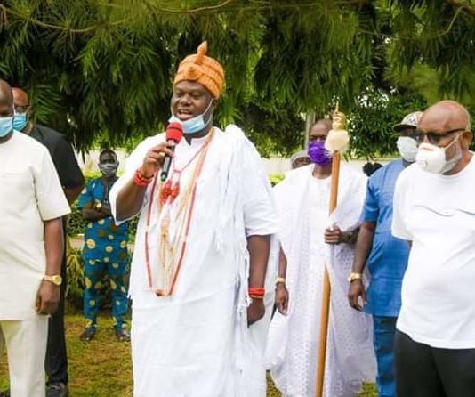 COVID-19: Ooni donates motorized modular fumigator to Ondo