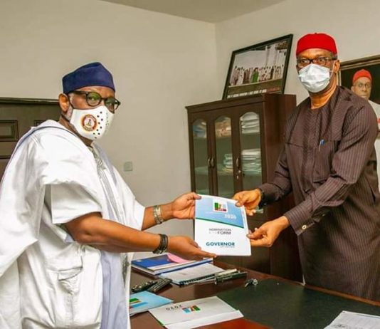 Ondo 2020: Minister, Federal Lawmakers, Assembly members, others join Akeredolu to submit nomination form