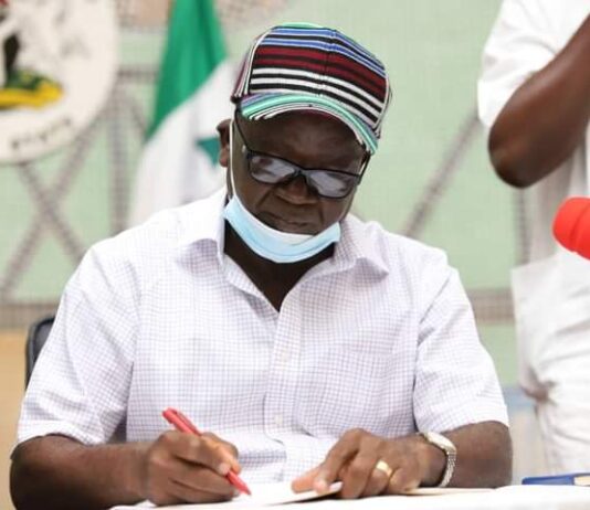 Governor Ortom signs fiscal reponsibility, three other laws