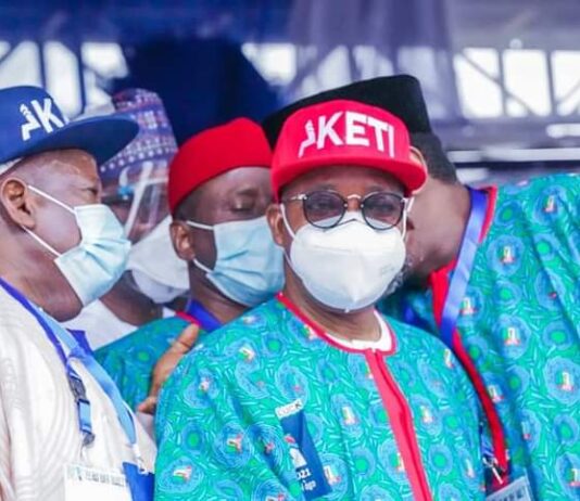 Ondo Guber: You don’t change a winning team, Oyetola tells Ondo voters