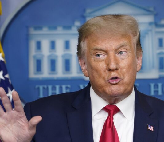 US election: Trump launches rare attack on loyal aides Pompeo, Barr