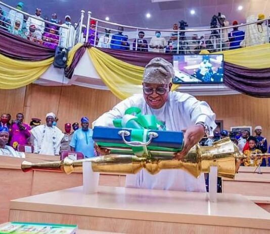 Oyetola presents N109.9billion 2021 budget to Osun Assembly