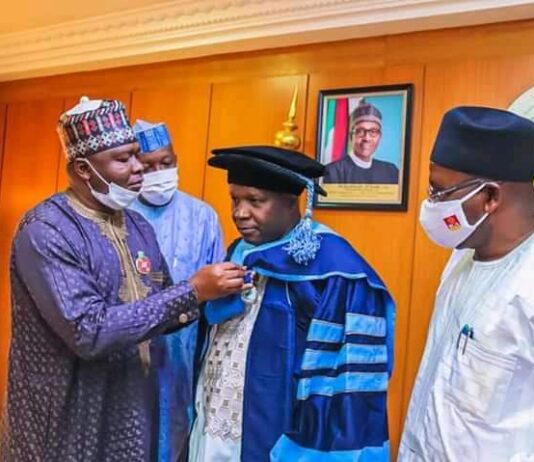 Gombe Governor Bags FISON Fellowship Award