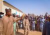 Refugees: Zulum crosses Lake-Chad to meet 5,000 families in Chadian community, shares N50m