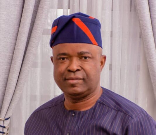 Xmas: Senator Rafiu rejoices with Christians, donates package to his people