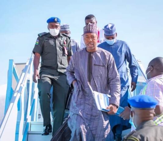 Zulum visits attacked hunters in hospital