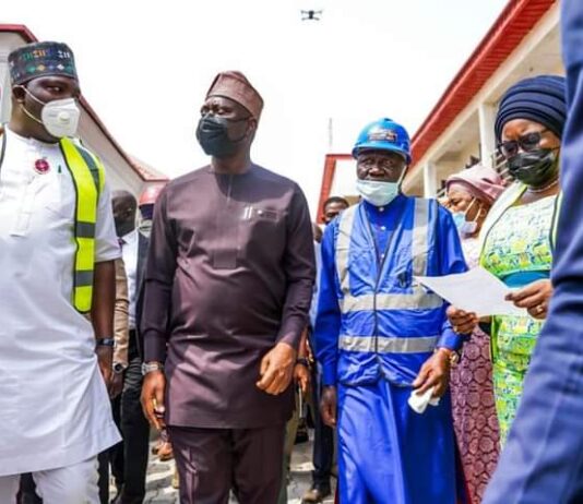 Makinde inspects on-going Akesan Market, 5.25 km road project in Oyo