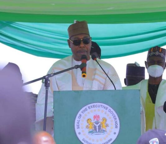 Zulum presents staff of office to Emir of Biu