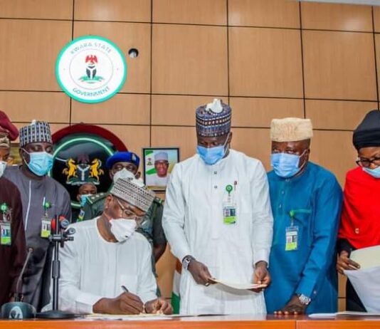 AbdulRazaq signs 2021 budget, says Kwara poised for devt