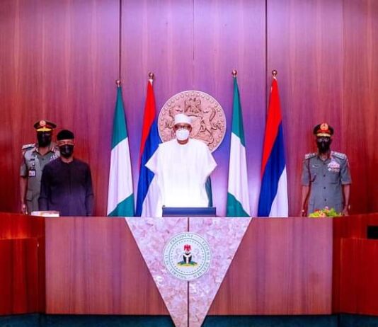 You’ve got a short time to deliver, President Buhari charges newly promoted service chiefs
