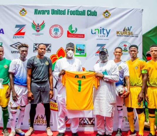 AbdulRazaq unveils new jerseys for Kwara United
