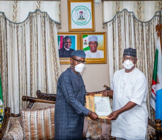 Kwara’s Free Trade Zone boosted as AbdulRazaq issues C of O