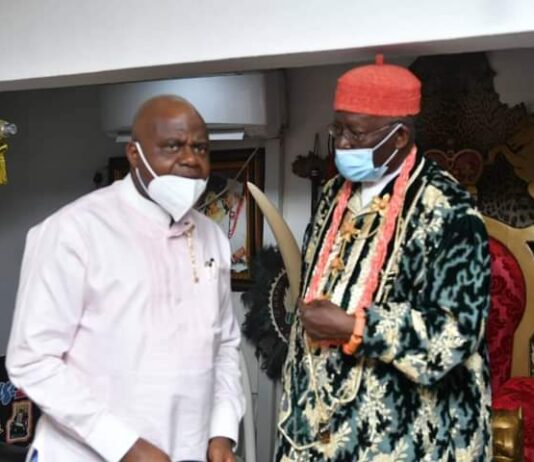 Gov. Diri visits King Edmund Daukoru of Nembe Kingdom, sues for peace