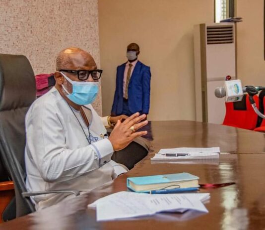 Akeredolu commends Radio Nigeria’s innovative style