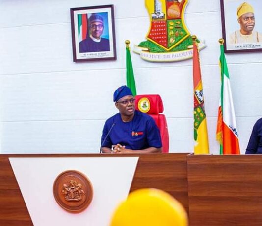 Makinde swears-in 7 commissioners, assigns portfolios