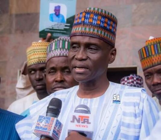 Empowerment: Rt Hon MT Monguno distributes N10million, improved seed varieties, and other stimulators to 200 farmers