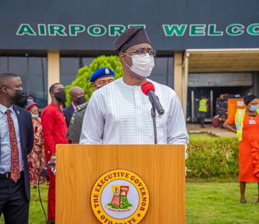 Makinde receives inaugural Air Peace Airline flight to Ibadan