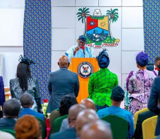 Sanwo-Olu swears in 10 permanent secretaries, urges them on service delivery