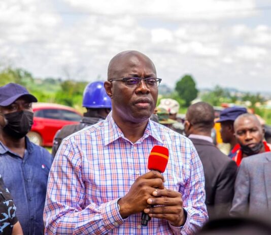Makinde visits Abolongo prison, says investigation on-going