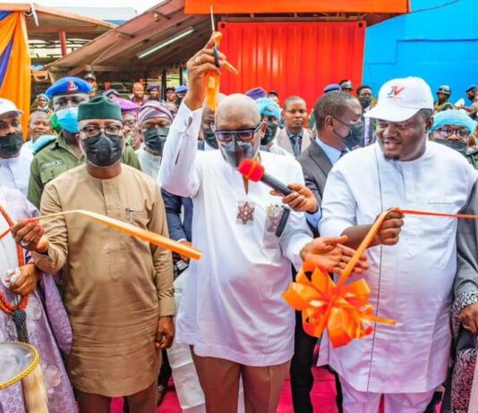 Gov Akeredolu inaugurates Cocoa factory in Ondo