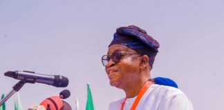 2022 Inter-religious Prayer: Osun workers usher Oyetola into office with funfair after Yuletide