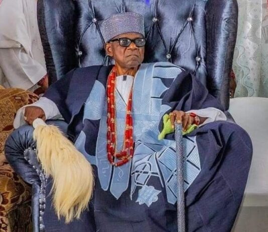 Oyetola commiserates with Omisore over father’s death