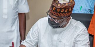 Kwara Gov signs 2022 budget as CAPEX hits 56 percent