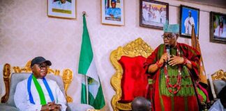 Osun 2022: ‘Go on, fear no one, God and spirit of our ancestors are with you’, Olubosin of Ifetedo charges Oyetola
