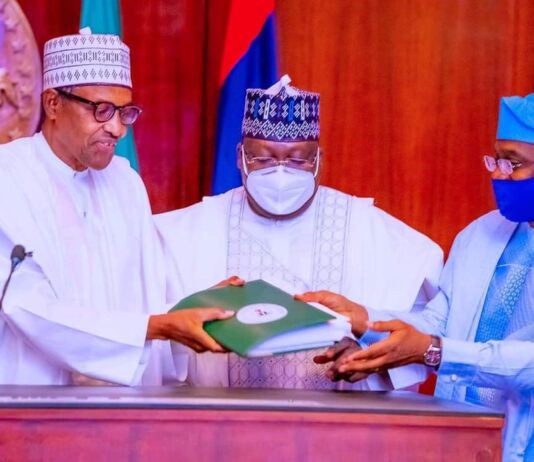 Gbajabiamila lauds Buhari for assent to Electoral Act Bill