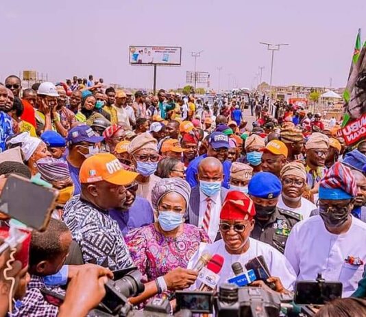Osun govt opens iconic Olaiya flyover for public use, urges residents on safety, precautionary measures