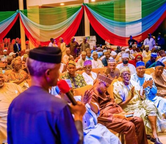 Huge excitement in Ilorin as Osinbajo interacts with Kwara APC delegates