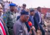 Gov. Fintiri visits Numan fire outbreaks victims