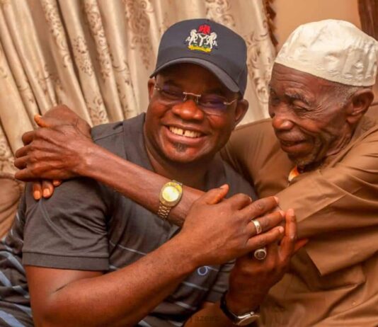 Project inspection: Community leader pour encomium on Gov. Bello