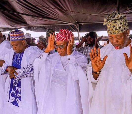 Eid-el-Kabir: Oyetola sues for continued peace, urges political gladiators to play according to rules