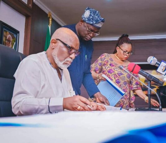 Gov Akeredolu signs first amendment to Amotekun law