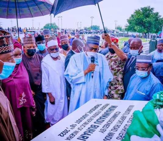 Buhari in Borno, opens quarters Zulum built for teachers