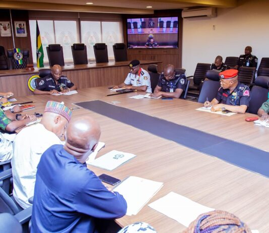 Government, Security Forces Deliberate on Tackling Illegal Mining in Nigeria