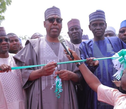 Zulum launches Senator Monguno’s 110 mini pick-up truck to constituents