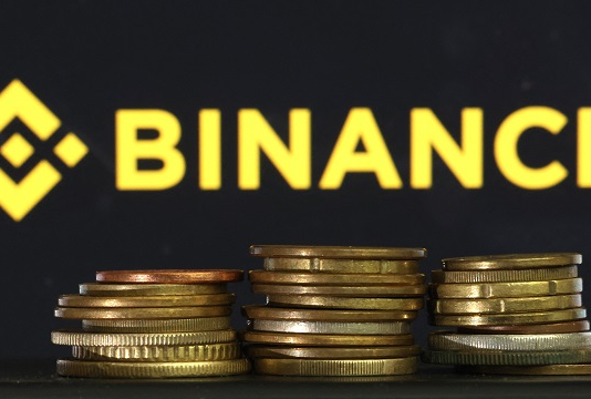 Binance Halts Naira Services Amid Nigerian Government Faceoff