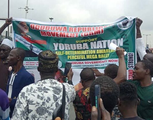 Chaos Ensues As Suspected Yoruba Nation Agitators Storm Oyo State Secretariat