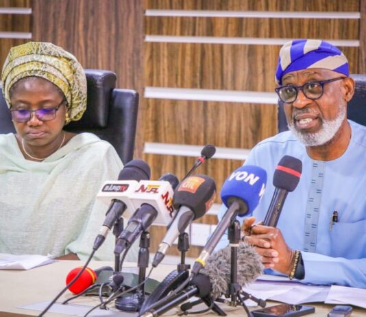 FG Announces New Rates For Mining Services