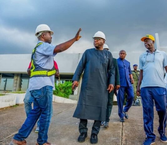 Governor AbdulRazaq Inspects Ongoing Revamp of Kwara’s Indoor Sports Hall