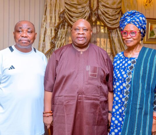 Governor Adeleke Pays Tribute to Late Erelu Anthonia Abiodun Ayeni