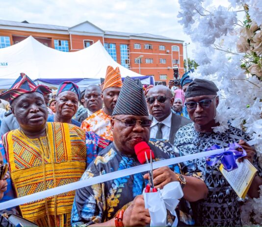 Governor Adeleke Commissions Isiaka Adeleke Resource Centre Donated to Adeleke University by Hon Bamidele Salam