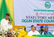 Abiodun Distributes 40 SUVs to Ogun Monarchs, Charges Communities to Support Investors